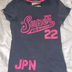 Gray SuperDry t-shirt